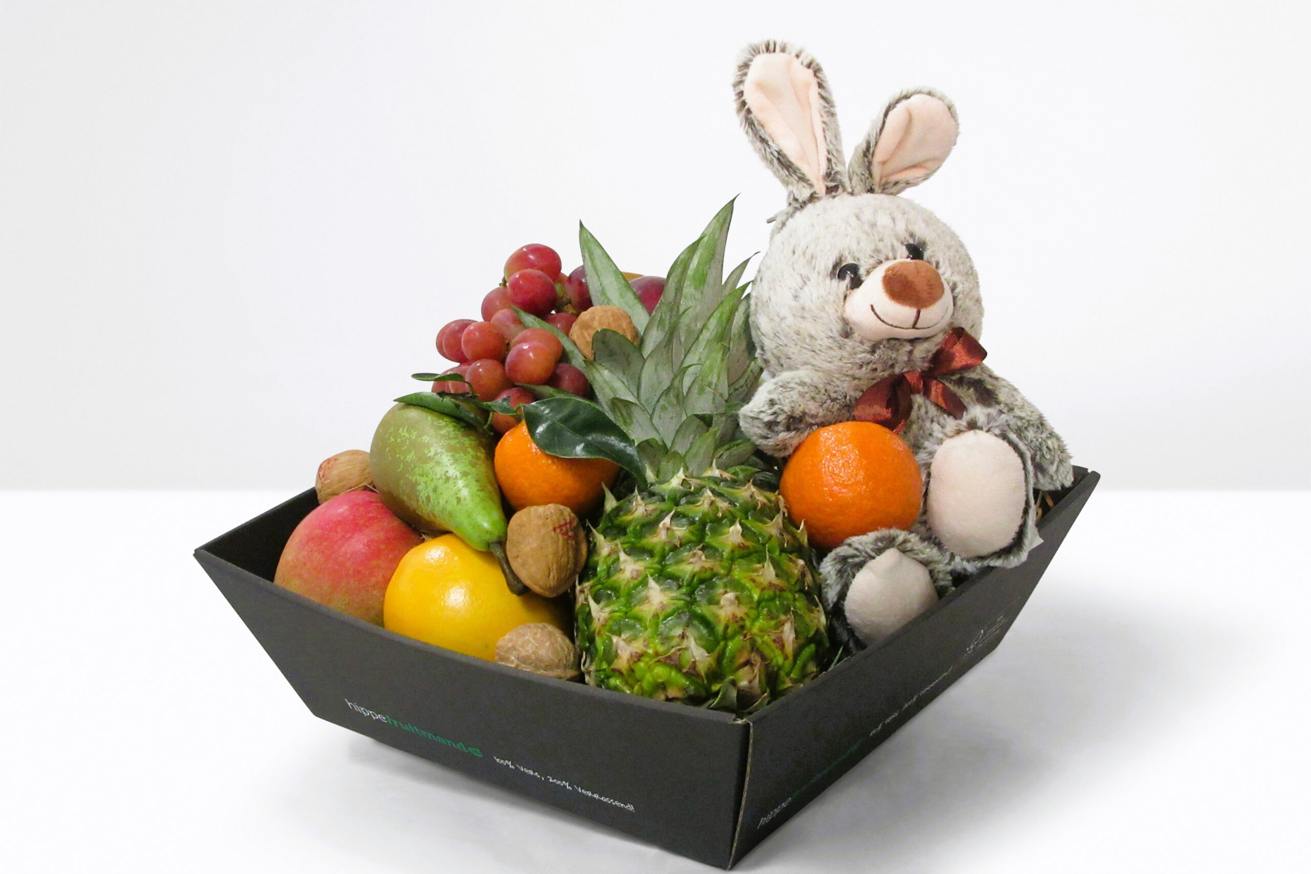 Fruitschaal met knuffel